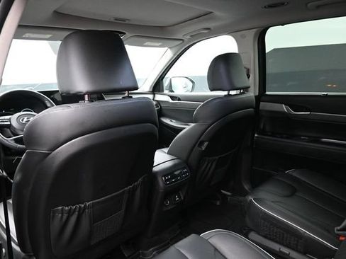Used 2025 Hyundai Palisade SEL FWD image 11