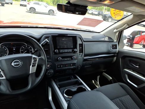 Certified 2024 Nissan Titan SV w/ SV Convenience Package AWD/4WD image 7