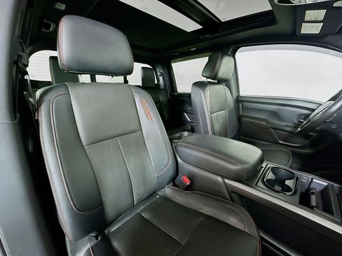 Used 2021 Nissan Titan PRO-4X w/ Pro-4x Convenience Package image 27