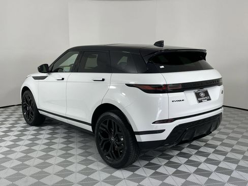 Used 2022 Land Rover Range Rover Evoque SE image 3