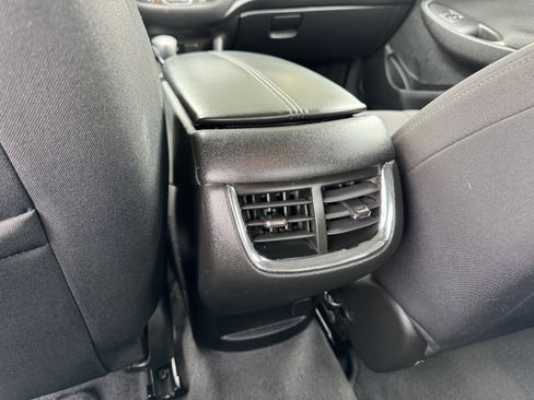 Used 2022 Chevrolet Malibu LT image 15