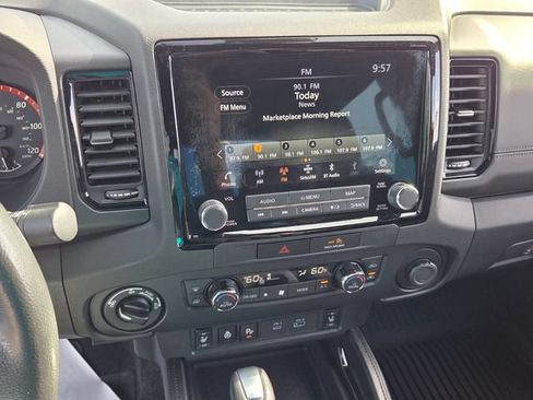 Used 2022 Nissan Frontier PRO-4X w/ Pro-4X Premium Package AWD/4WD image 17