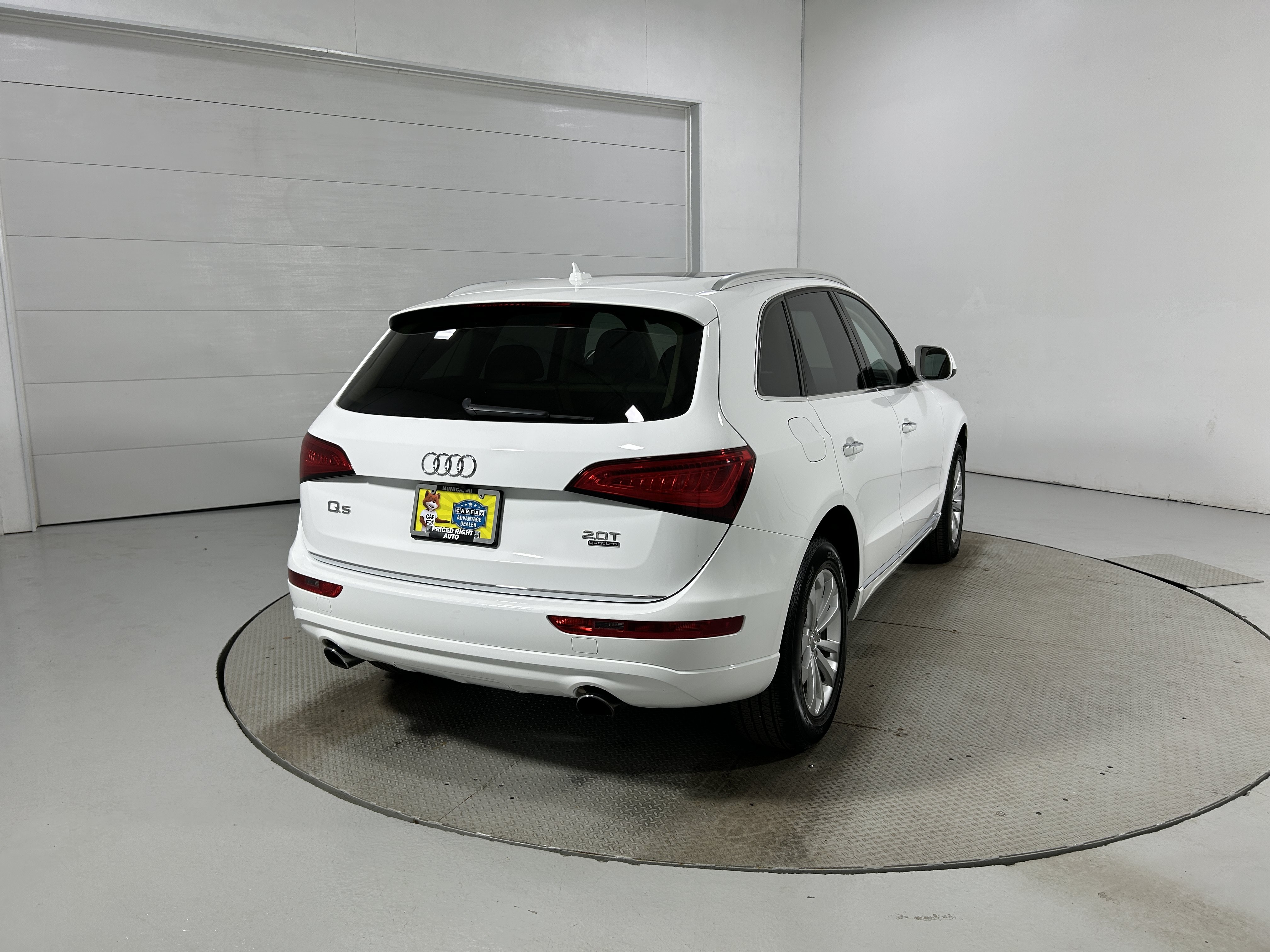 Used 2017 Audi Q5 2.0T Premium AWD/4WD image 35