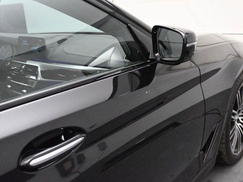 Used 2018 BMW 540i xDrive image 15