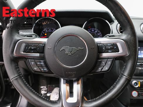 Used 2017 Ford Mustang Coupe RWD image 10