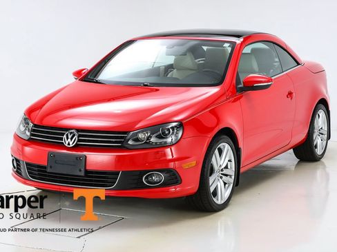 Used 2015 Volkswagen Eos Executive FWD image 17
