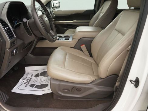Used 2020 Ford Expedition XLT w/ Equipment Group 202A RWD image 9