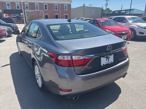 Used 2015 Lexus ES 350 w/ Premium Package FWD image 3