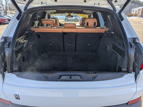 Used 2022 BMW X5 xDrive45e w/ Luxury Seating Package image 13