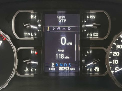 Used 2019 Toyota Tundra SR5 AWD/4WD image 17