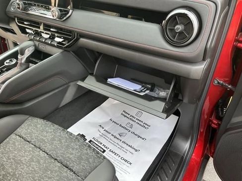 New 2025 Chevrolet Colorado Z71 w/ Midnight Edition image 33