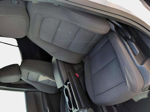 Used 2025 Chevrolet Equinox LT image 9