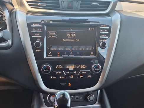 Used 2022 Nissan Murano SV w/ SV Midnight Edition Package image 16