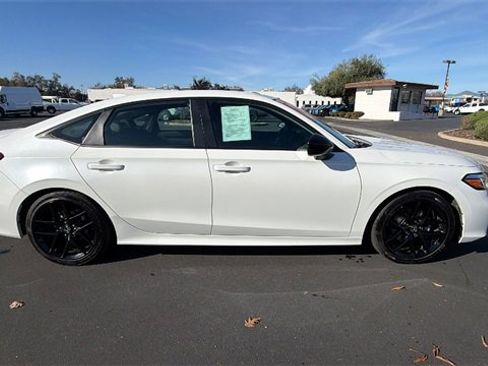 Used 2025 Honda Civic Sport image 3