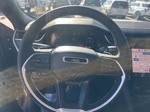 New 2025 Jeep Grand Cherokee L Limited image 27