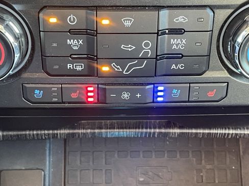 Used 2020 Ford F350 Lariat w/ Lariat Ultimate Package image 28