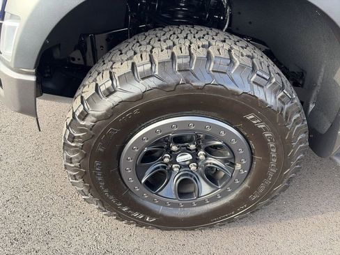 Used 2022 Ford F150 Raptor w/ Convenience Package image 10