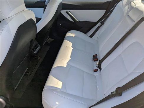 Used 2018 Tesla Model 3 Long Range RWD image 19