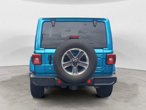 Used 2020 Jeep Wrangler Unlimited Sahara w/ Uconnect 4C Nav & Sound Group AWD/4WD image 3