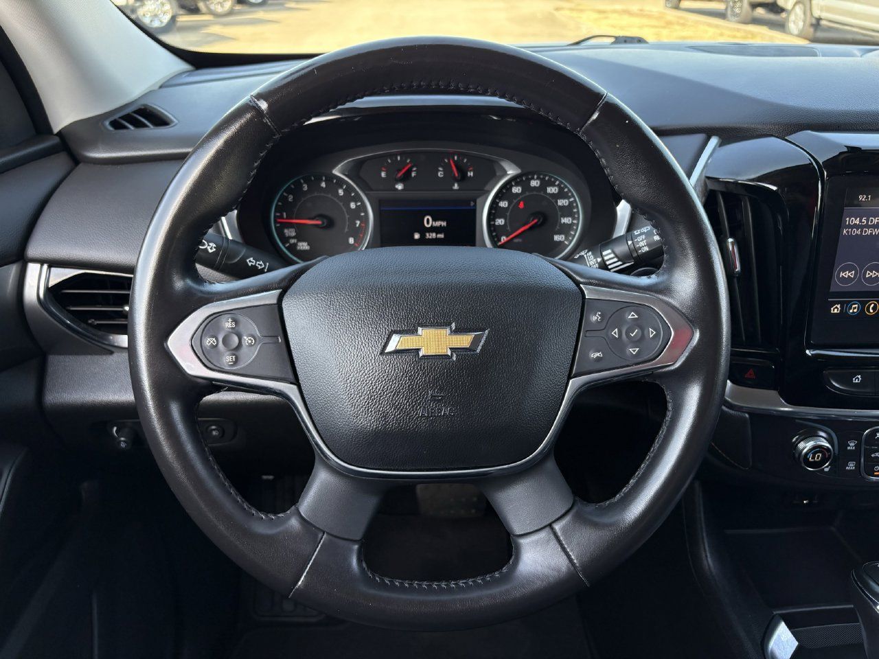 Used 2020 Chevrolet Traverse LT FWD image 14