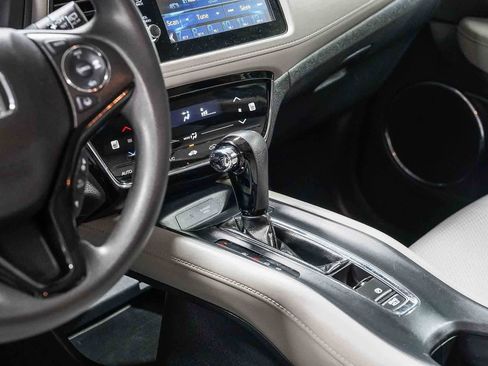 Used 2022 Honda HR-V EX image 24