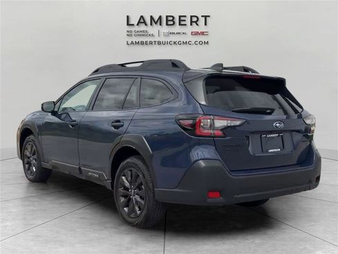 Used 2025 Subaru Outback Onyx Edition AWD/4WD image 3