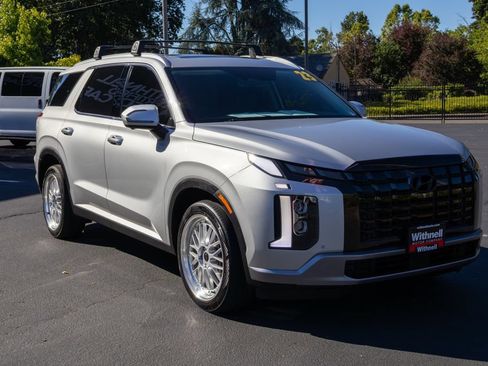 Used 2023 Hyundai Palisade SEL w/ Premium Package AWD/4WD image 5