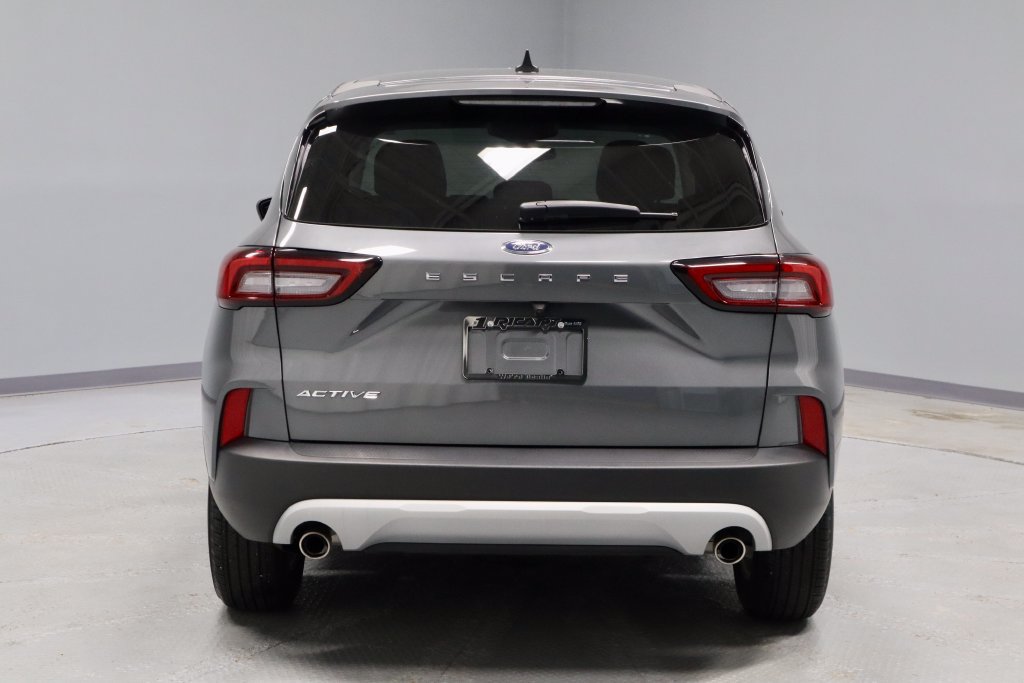 Used 2023 Ford Escape Active w/ Cold Weather Package FWD image 10