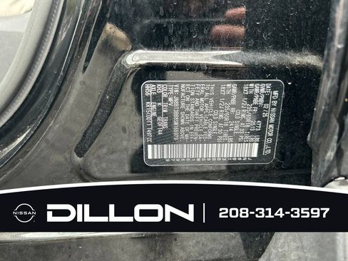 Used 2025 Nissan Rogue SV AWD/4WD image 2