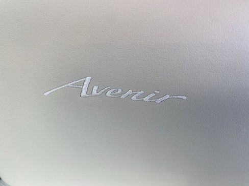 Used 2023 Buick Envision Avenir image 19