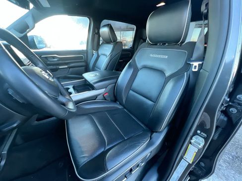 Used 2024 RAM 1500 Laramie image 11