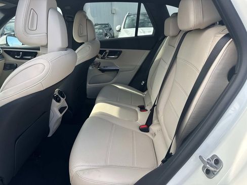 New 2026 Mercedes-Benz GLC 350e 4MATIC image 6