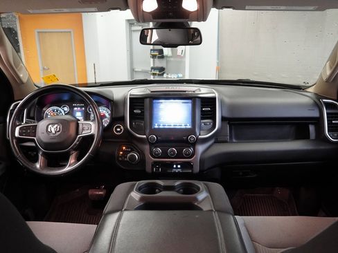 Used 2019 RAM 1500 Big Horn image 18