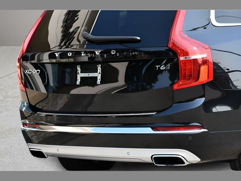 Used 2021 Volvo XC90 T6 Inscription w/ Advanced Package AWD/4WD image 32