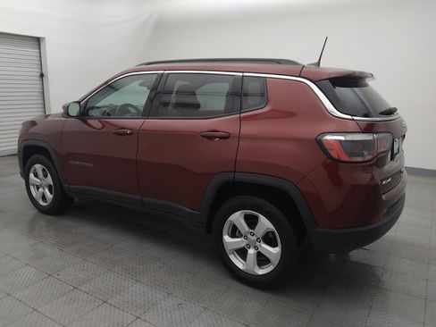 Used 2021 Jeep Compass Latitude image 3