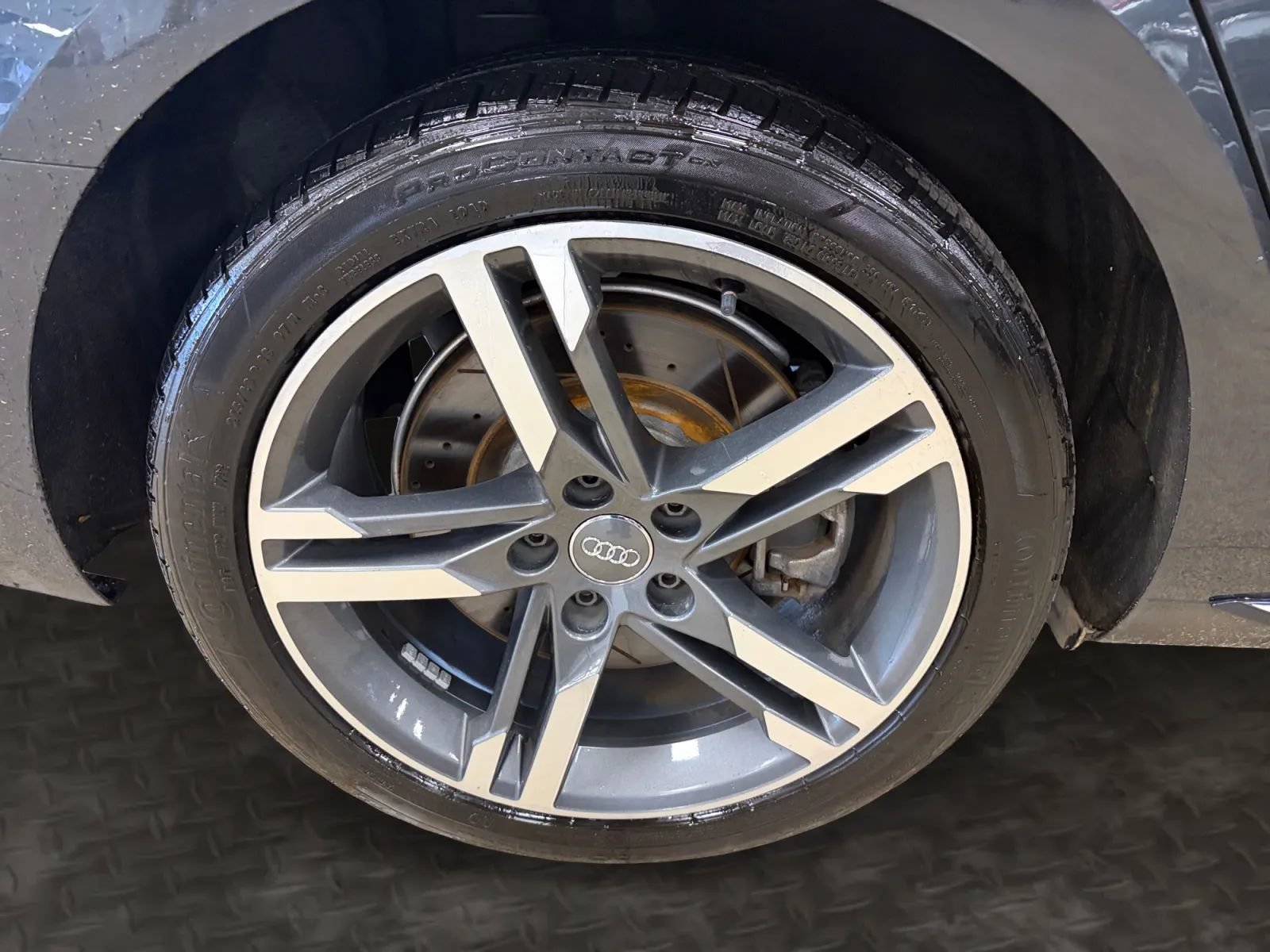 Used 2017 Audi A4 2.0T Prestige w/ Prestige Package AWD/4WD image 40