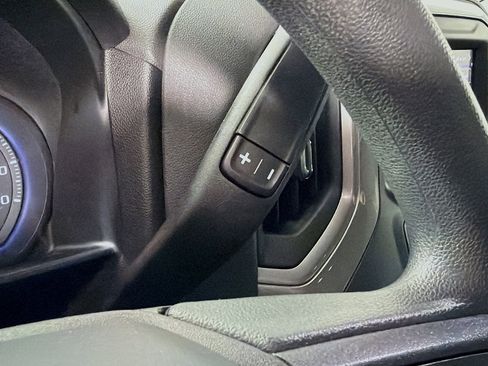 Used 2020 Chevrolet Silverado 1500 Custom w/ Custom Value Package image 18