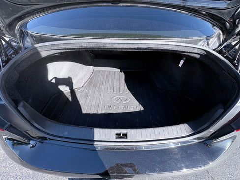 Used 2016 INFINITI Q50 3.0t Premium w/ Driver Assistance Package image 16