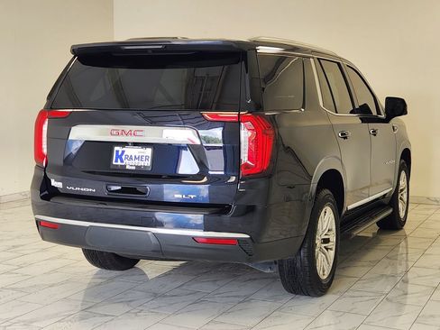 Used 2022 GMC Yukon SLT w/ SLT Luxury Package AWD/4WD image 7