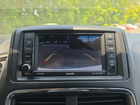 Used 2018 Dodge Grand Caravan SXT FWD image 27