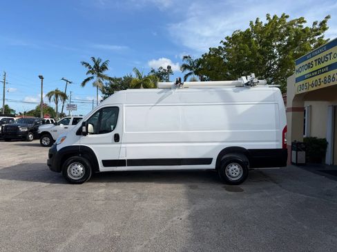 Used 2023 RAM ProMaster 3500 FWD image 3