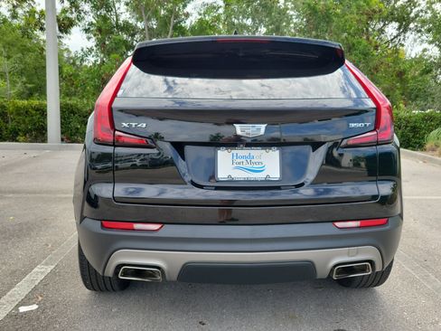 Used 2021 Cadillac XT4 Premium Luxury w/ LPO, Radiant Package FWD image 5