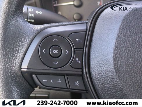 Used 2023 Toyota Corolla LE image 21