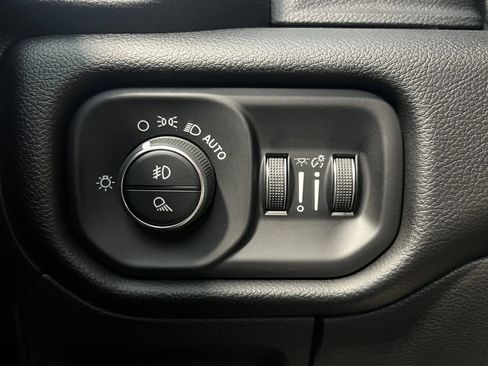 Used 2020 RAM 1500 Laramie w/ Sport Appearance Package AWD/4WD image 40