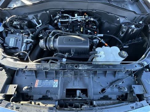 Used 2023 Ford Explorer XLT w/ Equipment Group 202A image 27