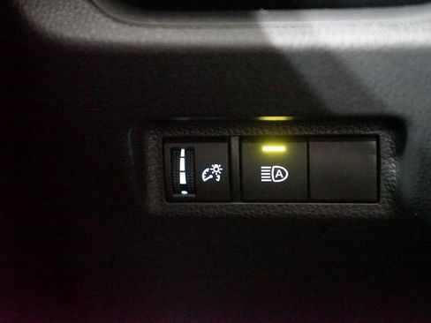 Certified 2025 Toyota RAV4 LE image 23