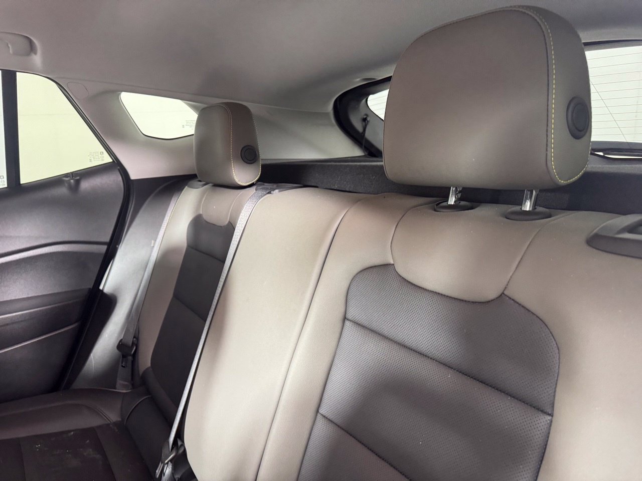 Used 2024 Chevrolet Trax ACTIV w/ Sunroof Package FWD image 27