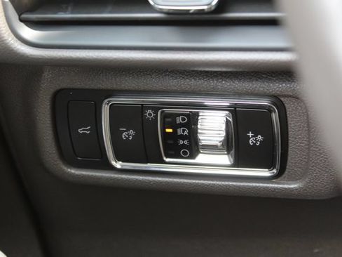 Used 2023 Lincoln Corsair Reserve w/ Equipment Group 201A FWD image 20