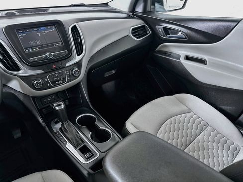 Used 2019 Chevrolet Equinox LS AWD/4WD image 21