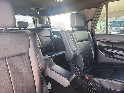 Used 2020 Ford Expedition Max XLT w/ Equipment Group 202A image 8